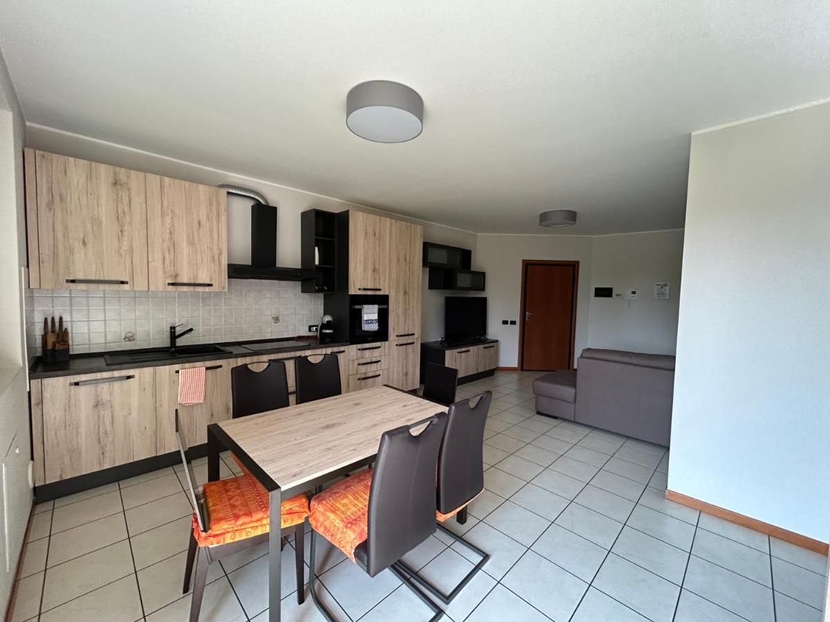 Appartamento Mimosa - Immobili E Soluzioni Rent Брембате Екстер'єр фото