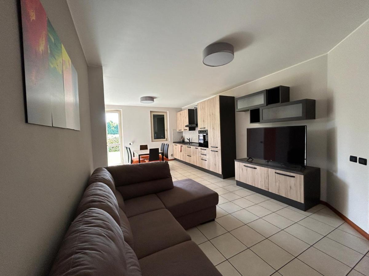 Appartamento Mimosa - Immobili E Soluzioni Rent Брембате Екстер'єр фото