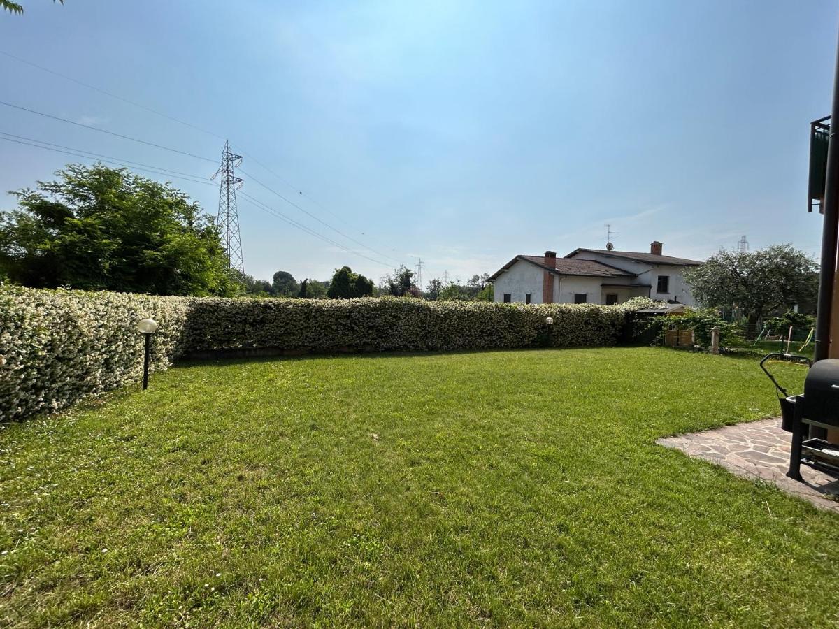 Appartamento Mimosa - Immobili E Soluzioni Rent Брембате Екстер'єр фото
